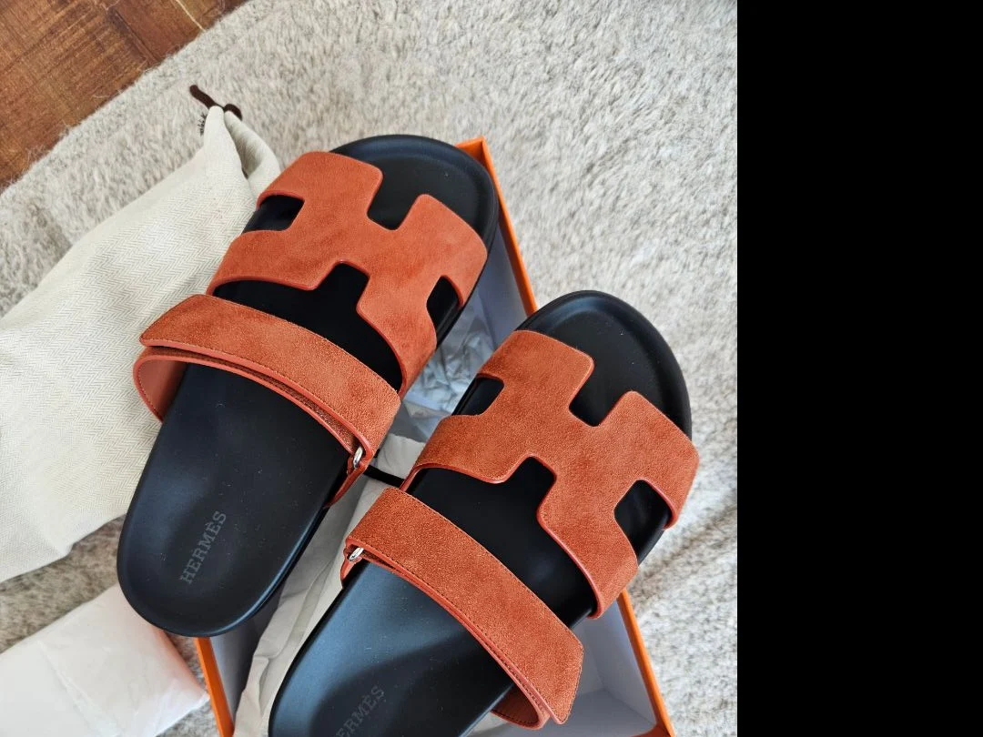 Sandália Hermes Chypre Camurça